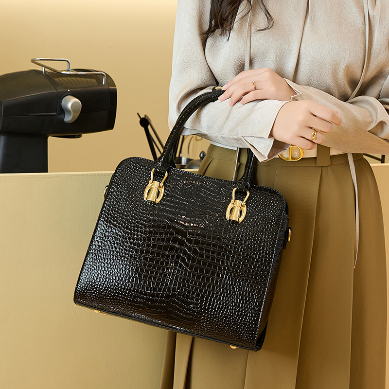 Vintage Black Crocodile Patter - Shoulder Bag Structured reseña y precio
